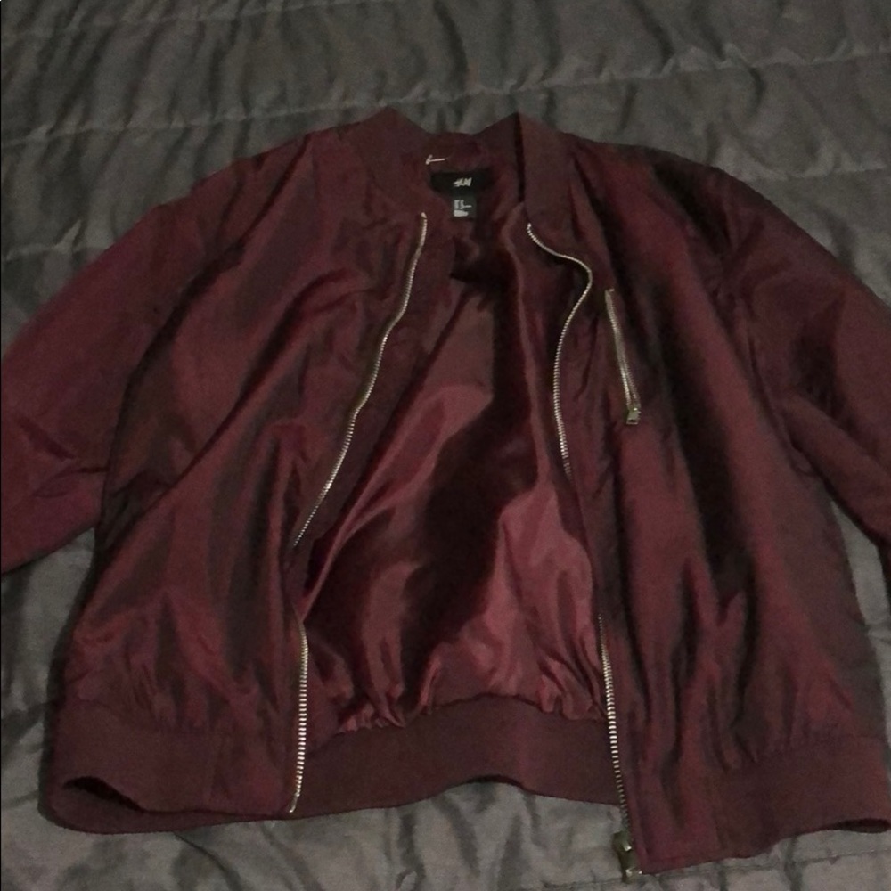 Burgundy bomber jack size medium